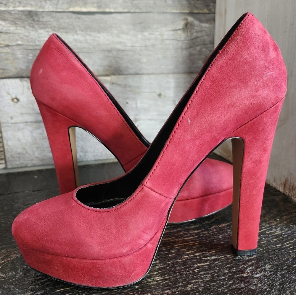 *Nearly New* Faux Suade Aldo Heels